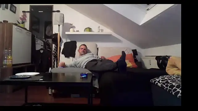 Cambitchboy online show from April 3, 2026, 8:18 pm