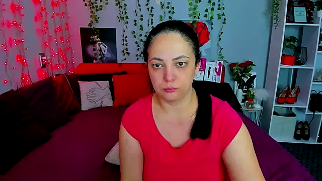 DarlingMilf online show from September 29, 2025, 6:13 pm