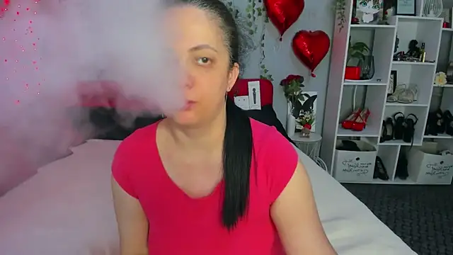 DarlingMilf online show from April 15, 2026, 6:04 pm