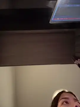 JanyLunaa online show from February 16, 2026, 6:48 pm