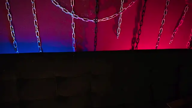 Snapshot of Laura_takint chatting on January 3, 2025, 8:11 pm Laura takint online show from January 3, 2025, 8:11 pm