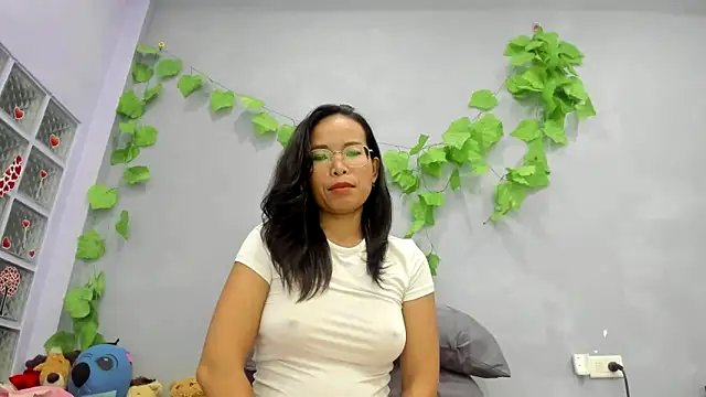 loveley jenny online show from June 9, 2026, 4:13 am