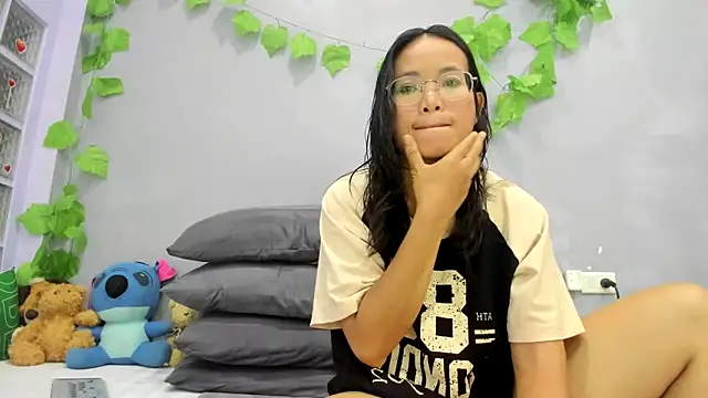 loveley jenny online show from June 20, 2026, 12:52 pm