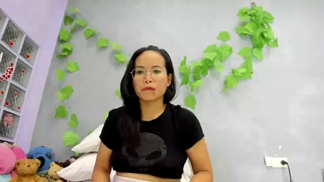 loveley jenny online show from July 12, 2026, 6:37 am
