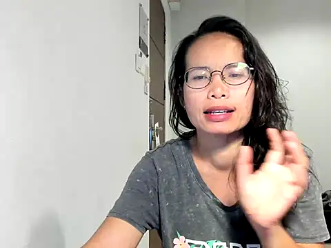 loveley jenny online show from July 26, 2026, 1:07 pm