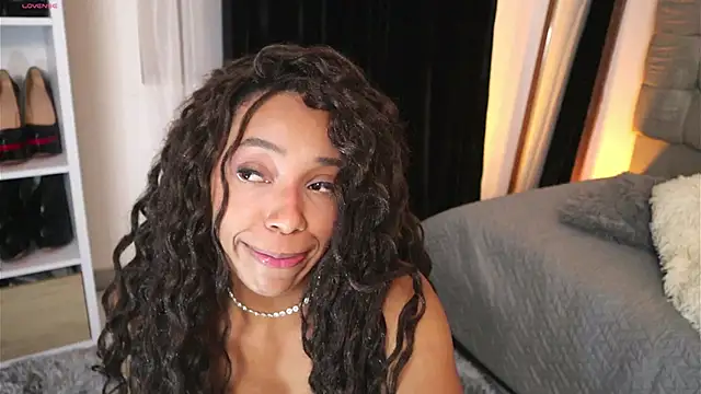 Valeriestyle online show from March 6, 2025, 10:09 am