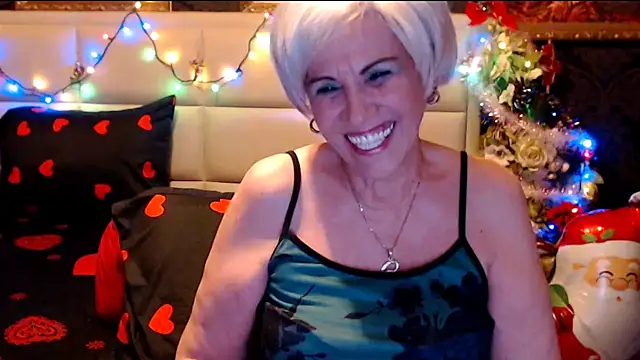 HappyWomanOn online show from December 17, 2024, 8:21 pm