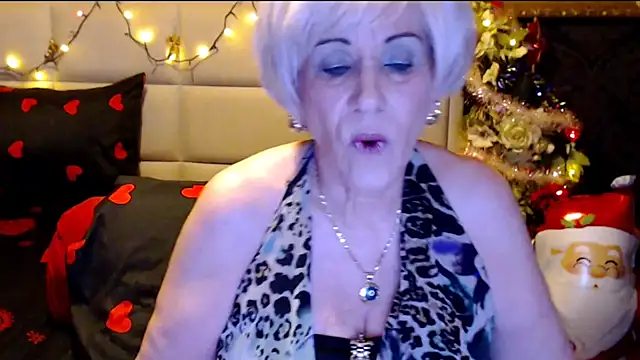 HappyWomanOn online show from December 23, 2024, 7:09 pm