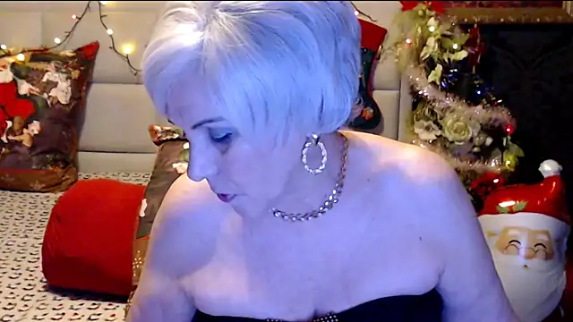 HappyWomanOn online show from December 28, 2024, 10:23 pm