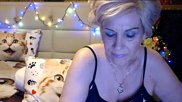 HappyWomanOn online show from February 1, 2025, 7:23 pm