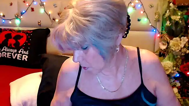 HappyWomanOn online show from March 6, 2026, 9:28 am