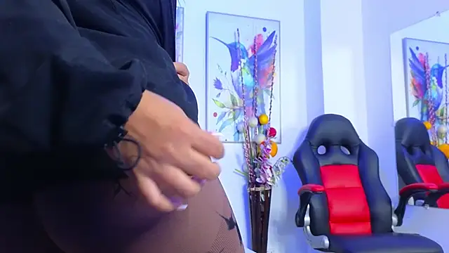Marianaa Lopezz online show from December 11, 2024, 1:58 am