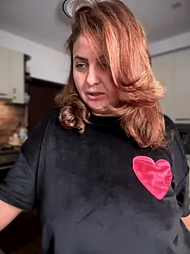 AnneKane online show from October 20, 2025, 4:13 am