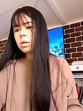 Snapshot of ArianaSmith69 chatting on March 8, 2025, 1:57 pm ArianaSmith69 online show from March 8, 2025, 1:57 pm