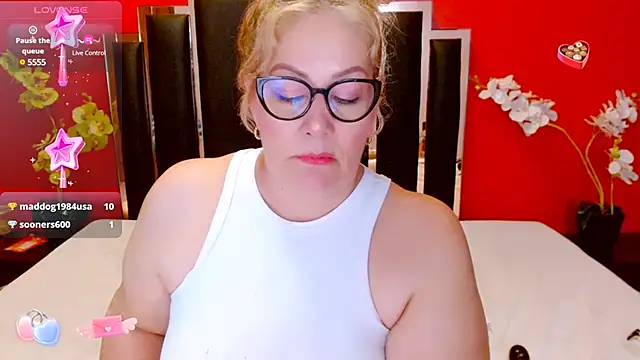 Nayla Garner online show from February 4, 2025, 8:06 pm