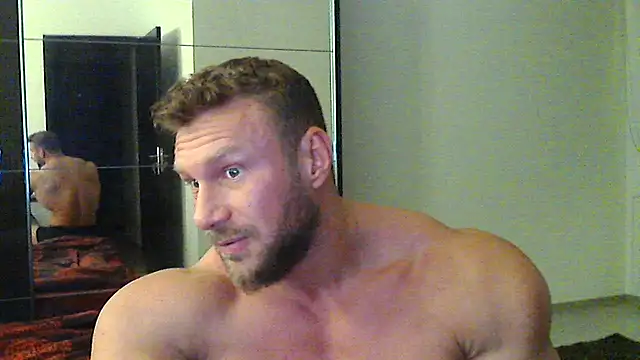 muscularkevin online show from December 4, 2024, 5:05 am