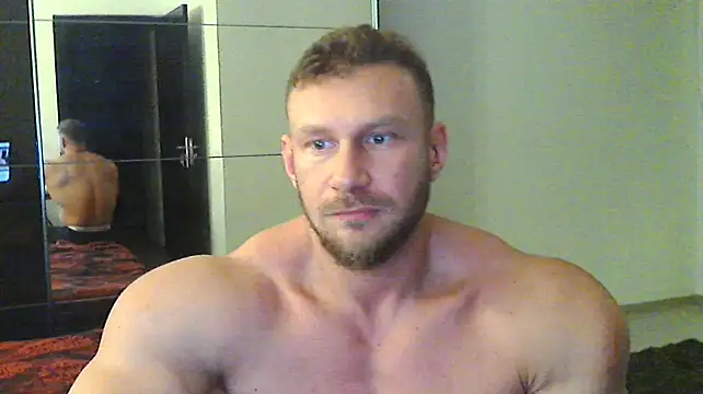 muscularkevin online show from December 13, 2024, 2:27 pm