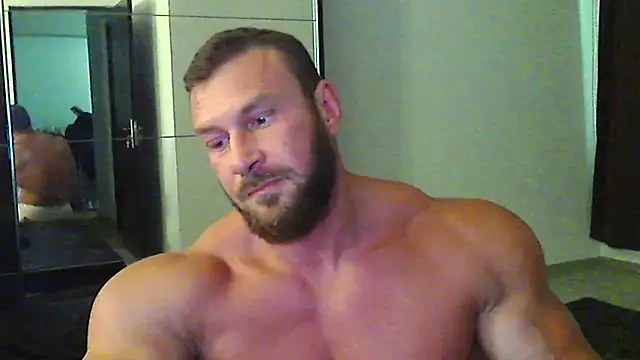 muscularkevin online show from June 6, 2026, 1:05 pm