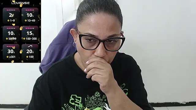 Katha Marck online show from December 14, 2025, 12:43 pm