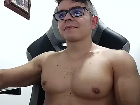 MILCARITAS3 online show from February 19, 2026, 6:59 pm