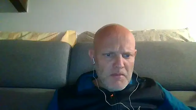 Snapshot of davigochi77bcn chatting on February 5, 2026, 7:51 pm davigochi77bcn online show from February 5, 2026, 7:51 pm