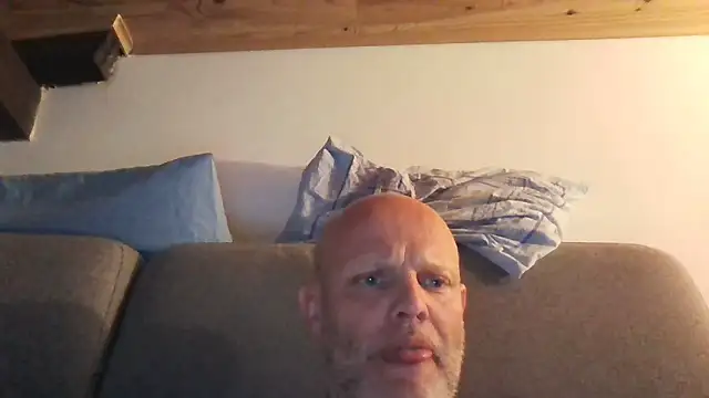 Snapshot of davigochi77bcn chatting on February 27, 2026, 9:04 pm davigochi77bcn online show from February 27, 2026, 9:04 pm