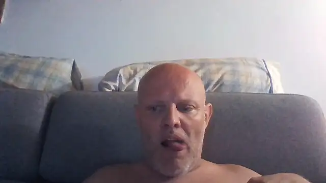 Snapshot of davigochi77bcn chatting on August 1, 2026, 7:57 pm davigochi77bcn online show from August 1, 2026, 7:57 pm