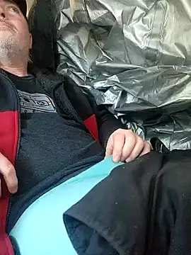 Hotredheadandtoungelasher online show from January 4, 2025, 1:21 pm