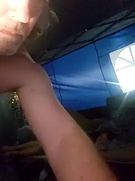 Hotredheadandtoungelasher online show from March 4, 2025, 12:12 pm