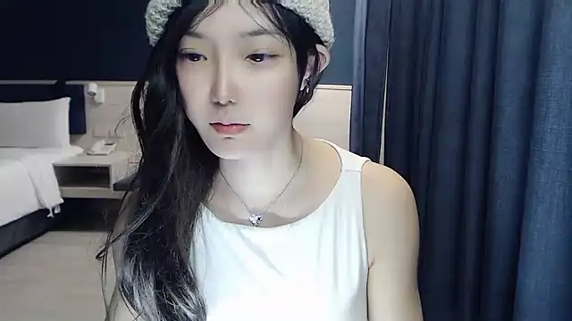 Snapshot of TBgril chatting on April 2, 2026, 12:14 pm TBgril online show from April 2, 2026, 12:14 pm