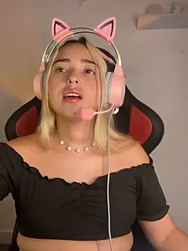 Irisweet  online show from March 18, 2025, 8:37 pm