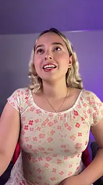 Irisweet  online show from January 16, 2026, 10:36 pm