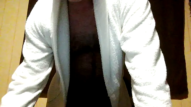 Snapshot of Krissttof chatting on February 5, 2026, 4:55 pm Krissttof online show from February 5, 2026, 4:55 pm