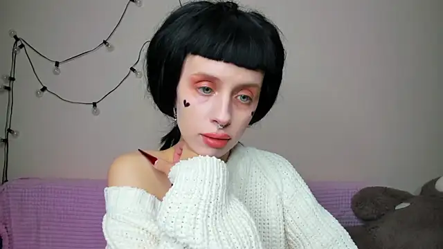 FlowerOfSin2001 online show from October 10, 2025, 2:49 pm