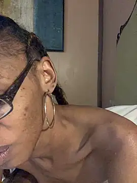 Jasmine FullsShine online show from January 14, 2026, 10:03 pm