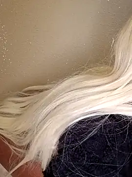 Jasmine FullsShine online show from April 19, 2026, 6:10 pm