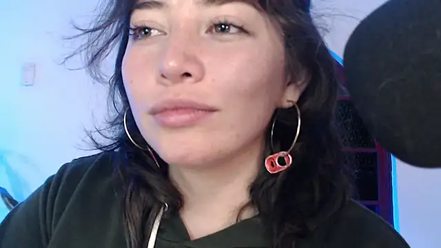 Snapshot of Hannah-Valhalla chatting on December 2, 2024, 3:04 am Hannah-Valhalla online show from December 2, 2024, 3:04 am