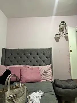 Kataliina online show from February 9, 2025, 10:54 pm