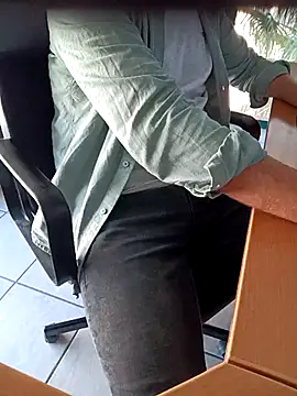 Laviestbelle online show from November 3, 2025, 2:29 pm