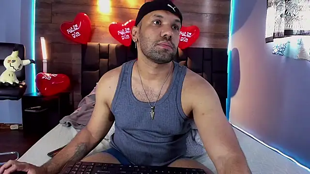 anthonylatynxd online show from February 14, 2025, 8:15 pm