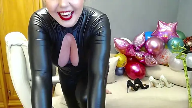 Cute sun online show from December 20, 2024, 5:29 pm