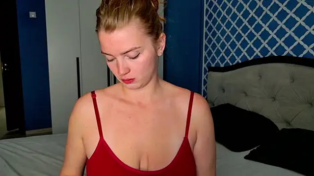 Snapshot of Busty_Redhead chatting on June 7, 2026, 6:50 am Busty Redhead online show from June 7, 2026, 6:50 am