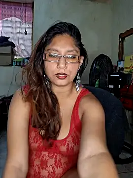 Snapshot of Sivanija_21 chatting on February 12, 2025, 11:40 am Sivanija 21 online show from February 12, 2025, 11:40 am