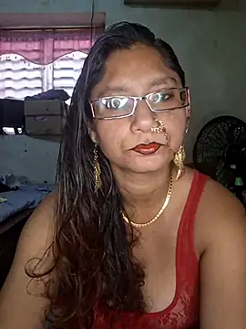 Snapshot of Sivanija_21 chatting on February 27, 2025, 7:04 pm Sivanija 21 online show from February 27, 2025, 7:04 pm