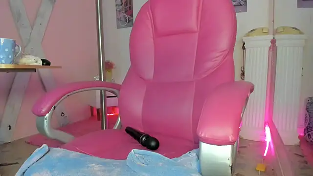 CAMILA--REY online show from February 8, 2025, 12:17 pm