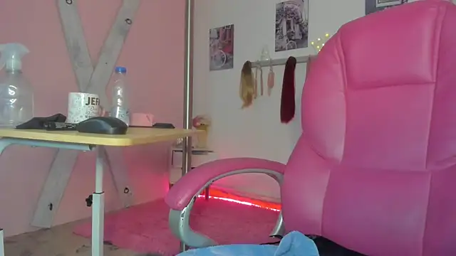 CAMILA--REY online show from February 13, 2025, 12:11 pm