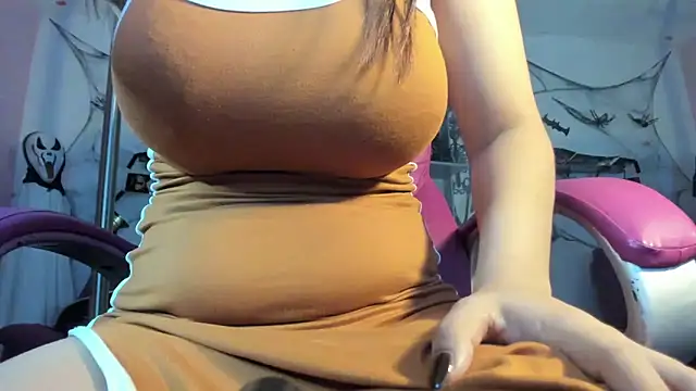 CAMILA--REY online show from October 25, 2025, 10:15 pm