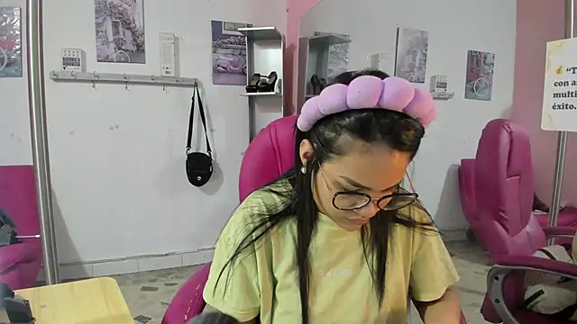 CAMILA--REY online show from February 1, 2026, 11:20 am