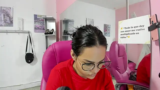 CAMILA--REY online show from February 7, 2026, 11:25 am