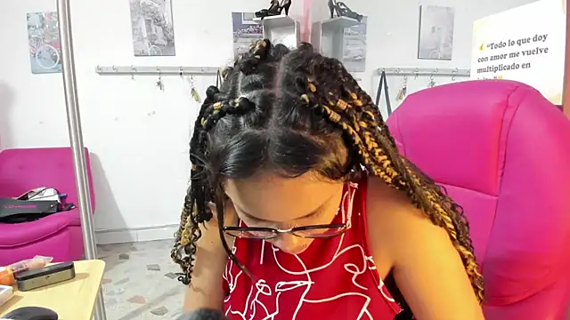 CAMILA--REY online show from February 17, 2026, 11:50 am